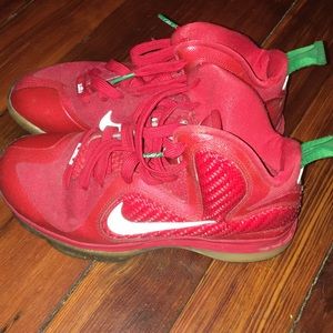 Lebrons Christmas edition